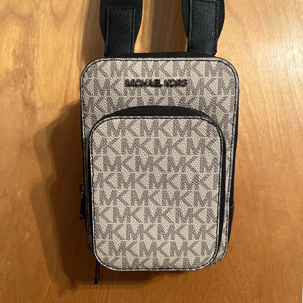 Michael Michael Kors Cooper Phone Crossbody